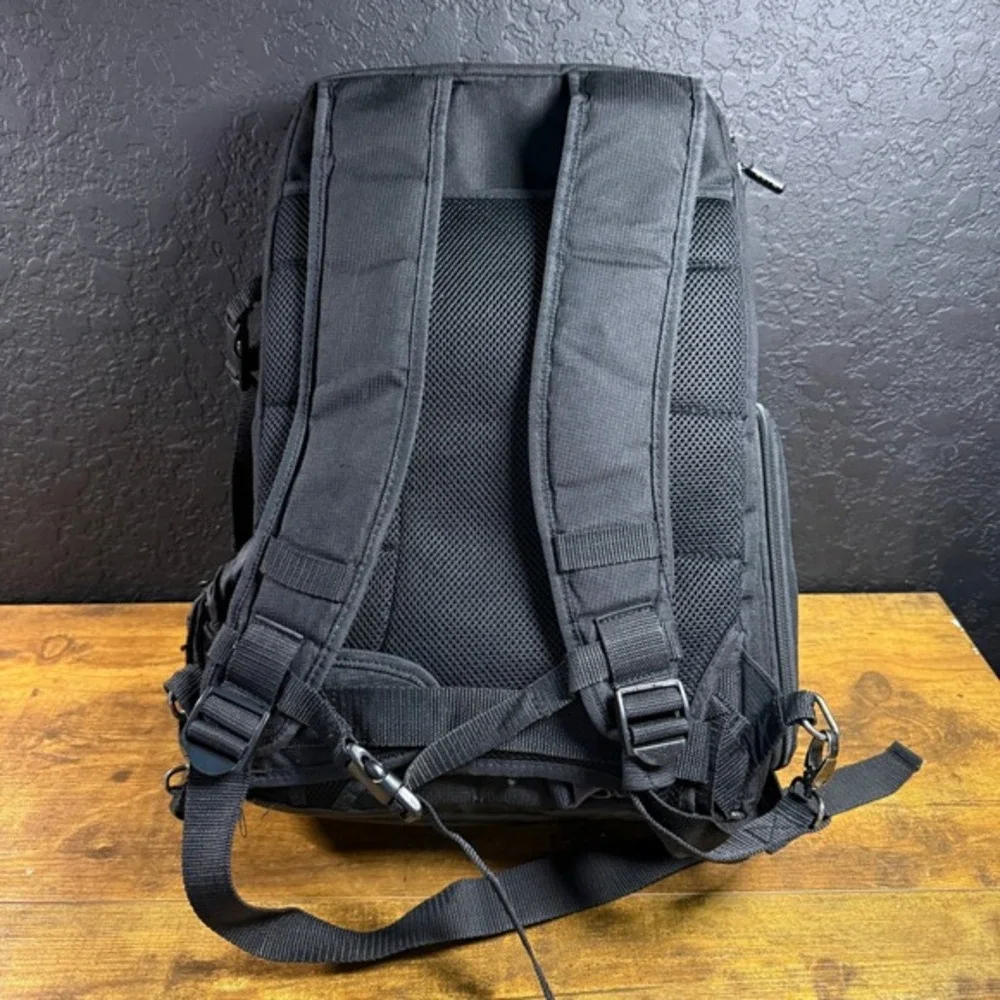 USA‎ Gear S17 Black Ripstop Nylon DSLR Camera Laptop Backpack Large